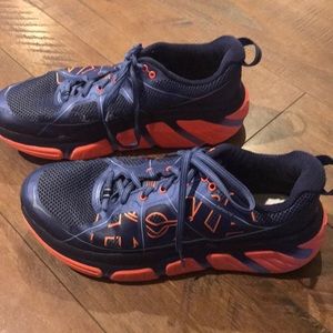 Hoka One One Infinite Size 9.5